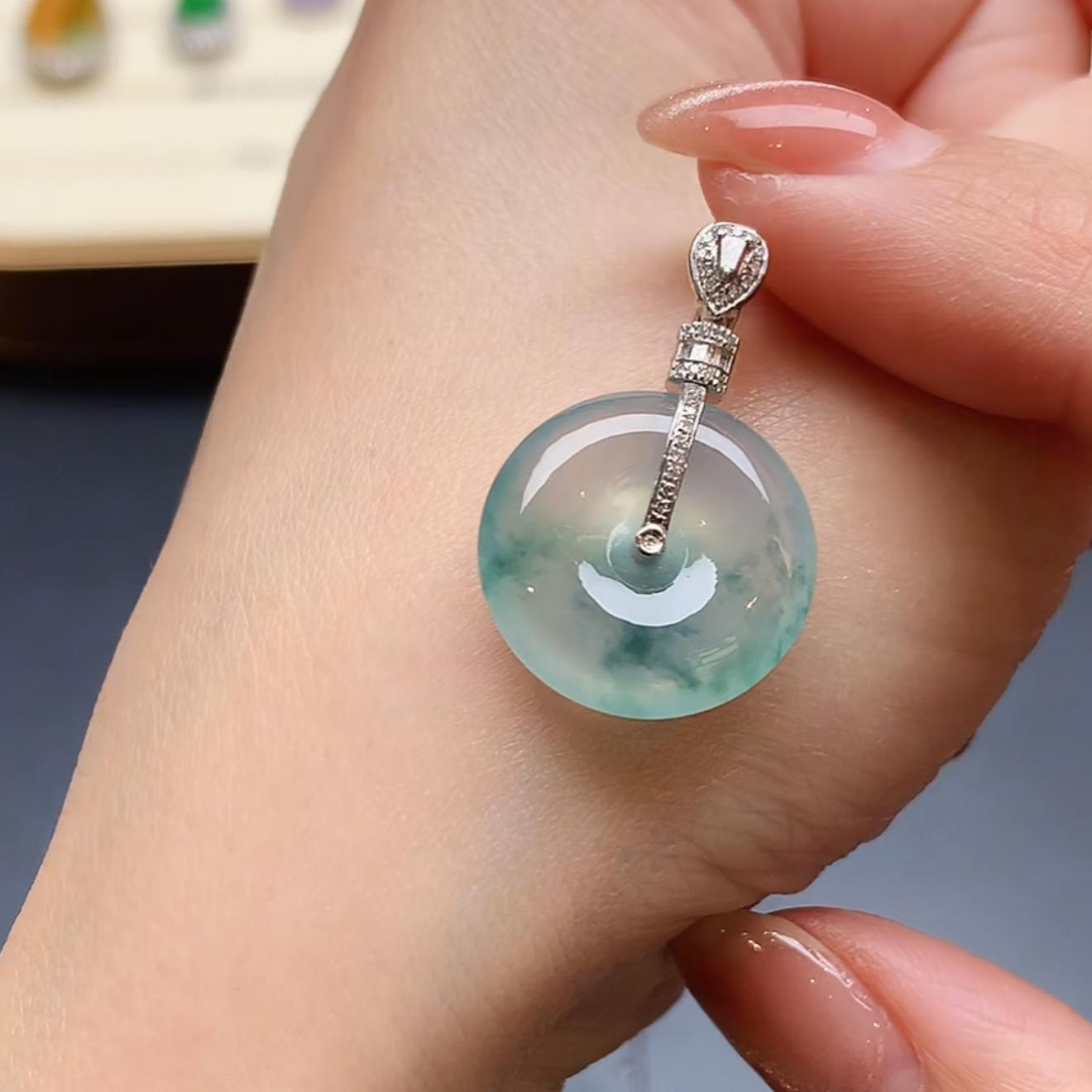 翡翠18K金平安扣吊坠-G6-3538