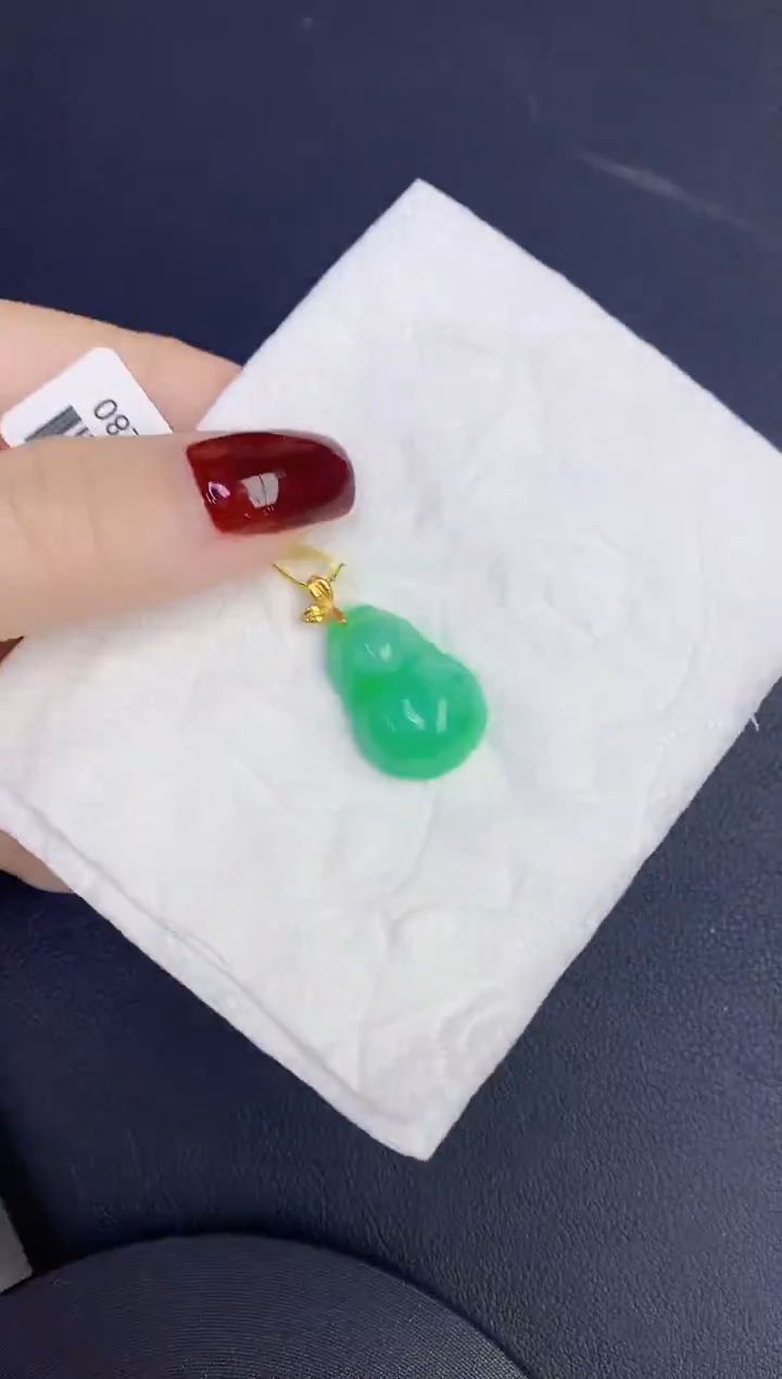 颈饰18K金镶嵌翡翠缅甸天然翡翠a货