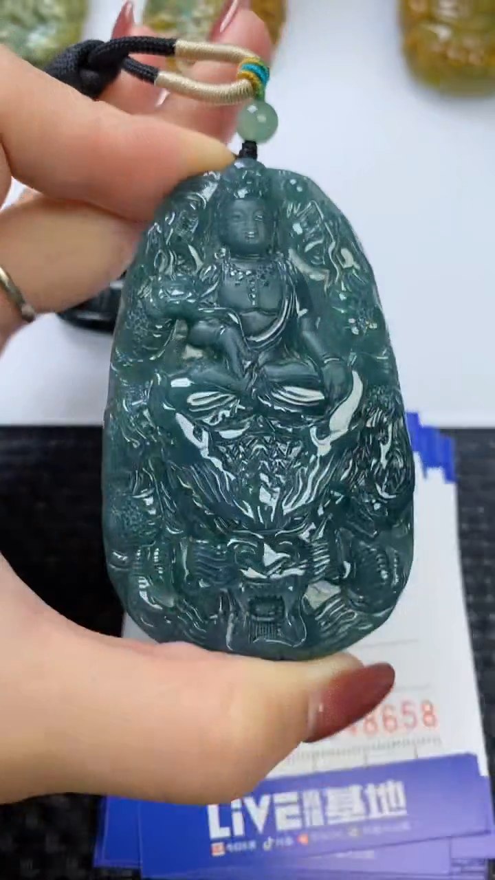 【闪购商品】翡翠颈饰未镶嵌11111111111111111