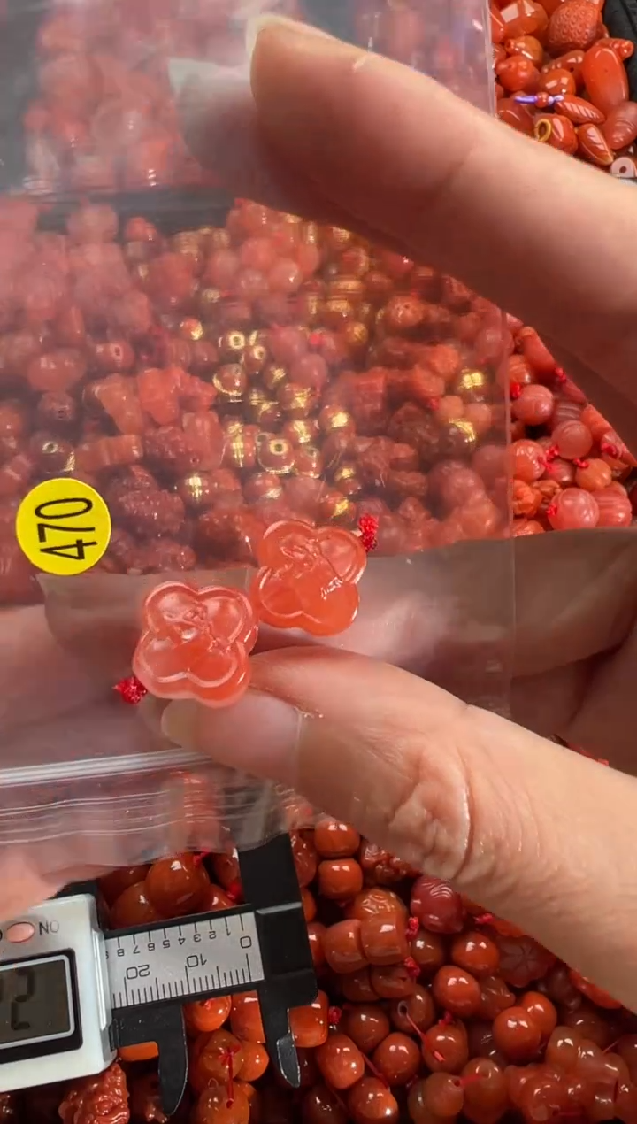 【闪购商品】南红玛瑙颈饰未镶嵌1