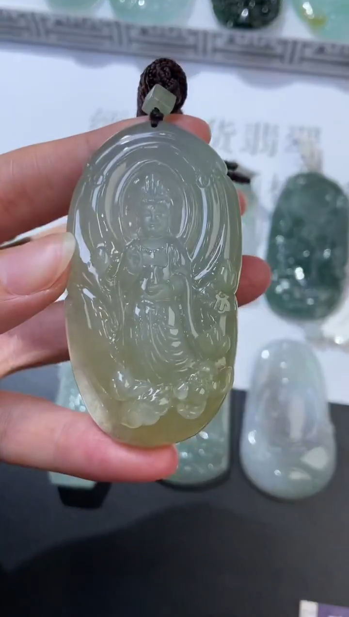 未镶嵌挂件翡翠379302     多人