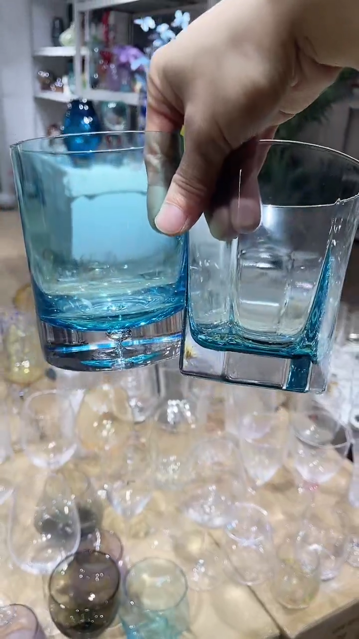 【闪购商品】水晶玻璃2支不同款原色厚底水杯