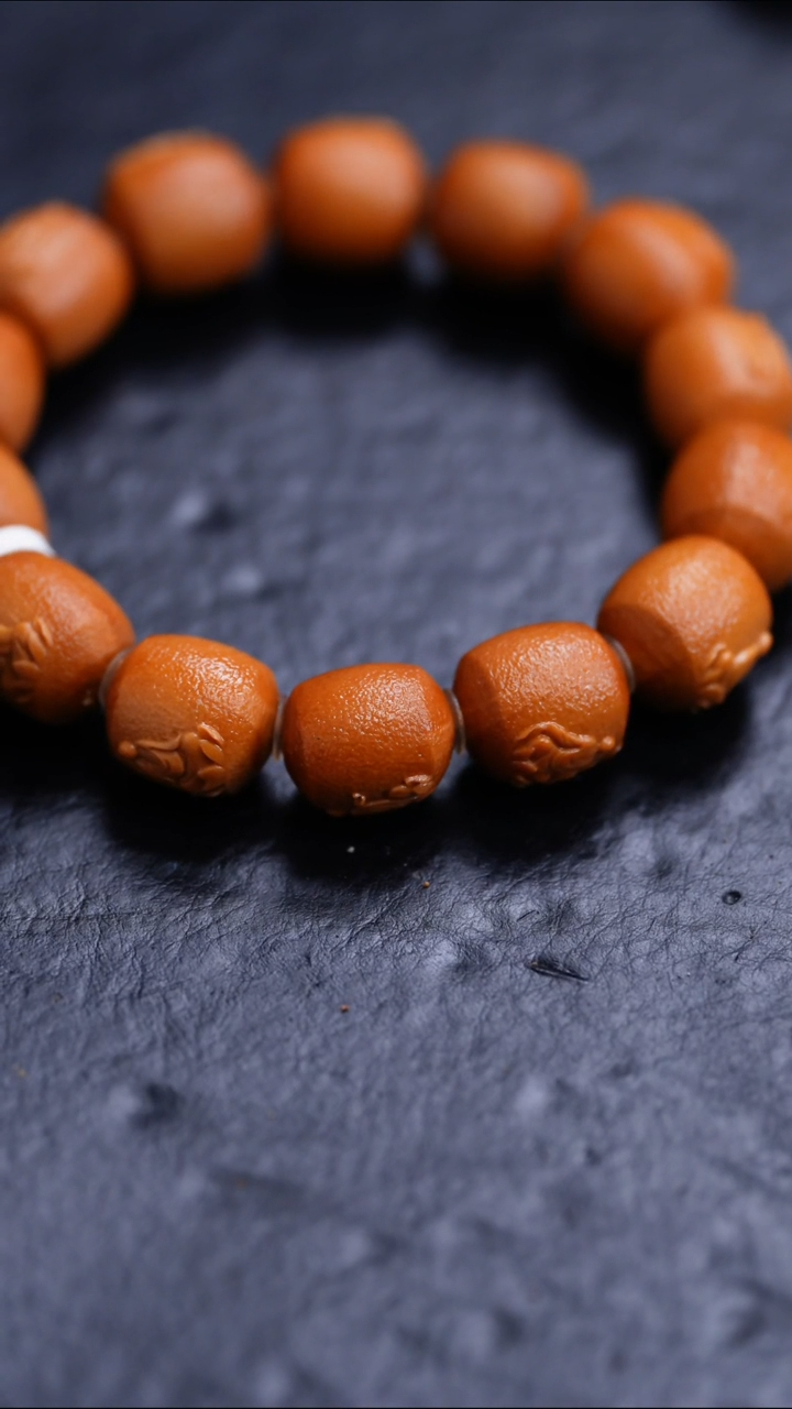 橄榄核吊坠橄榄核