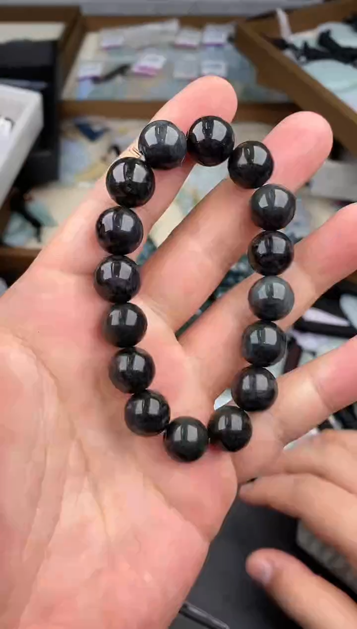 【闪购商品】翡翠颈饰未镶嵌  天然翡翠，一物一图