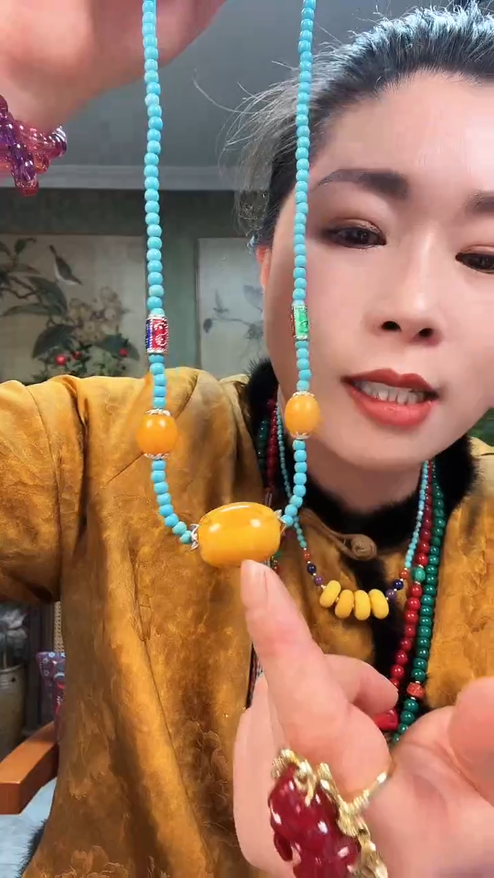 【闪购商品】树脂制品0000000T100