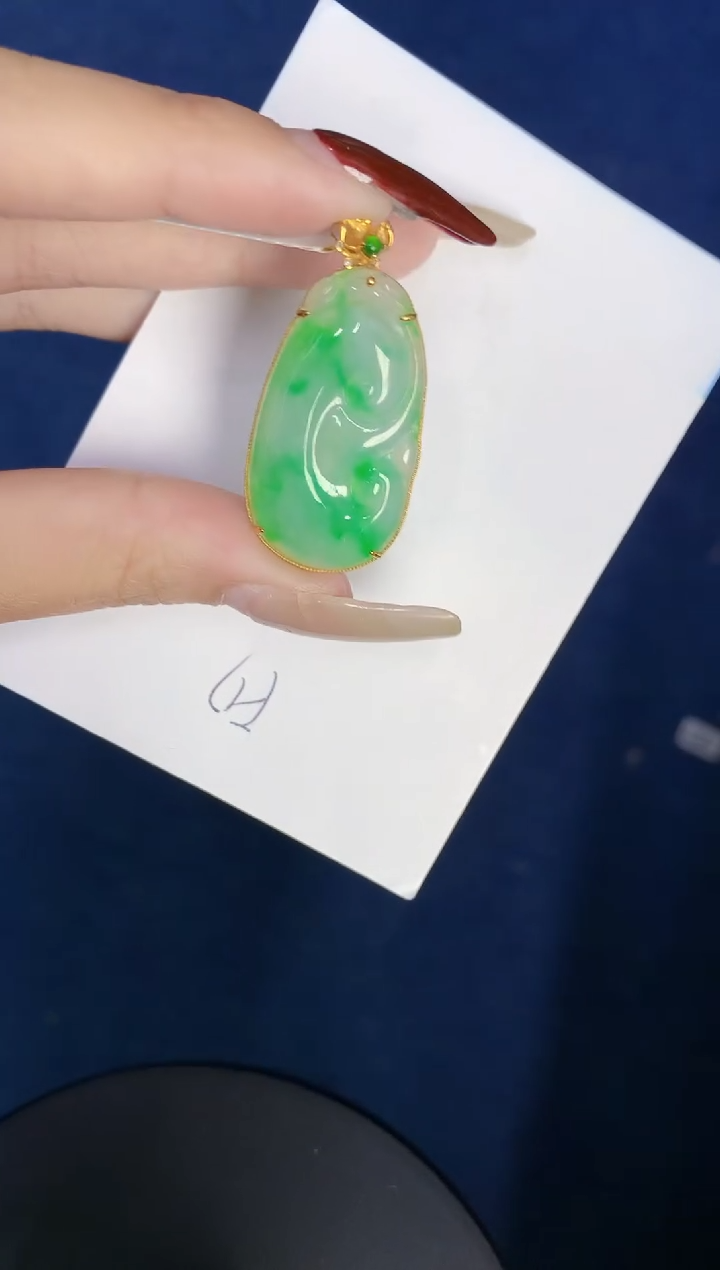 【闪购商品】翡翠颈饰18K金镶嵌00000000000