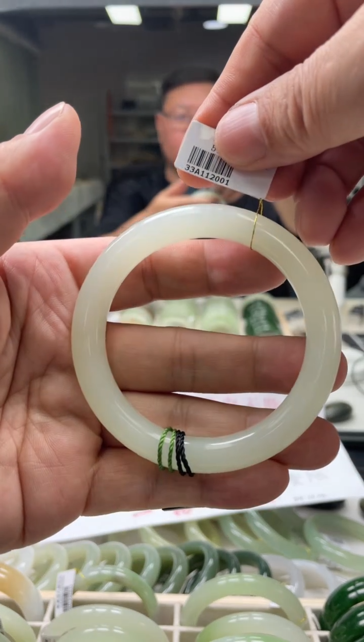 【闪购商品】和田玉手镯未镶嵌编码2001 圈口60-61