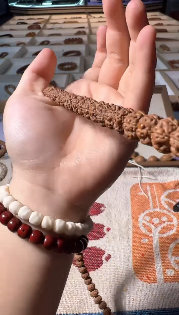 金刚菩提手串老树王长串10-12左右