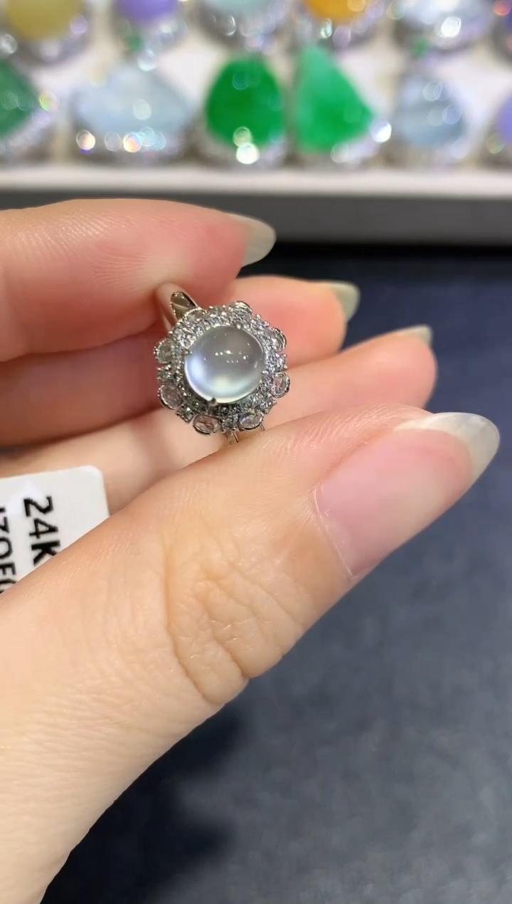【闪购商品】翡翠戒指18K金镶嵌C107   