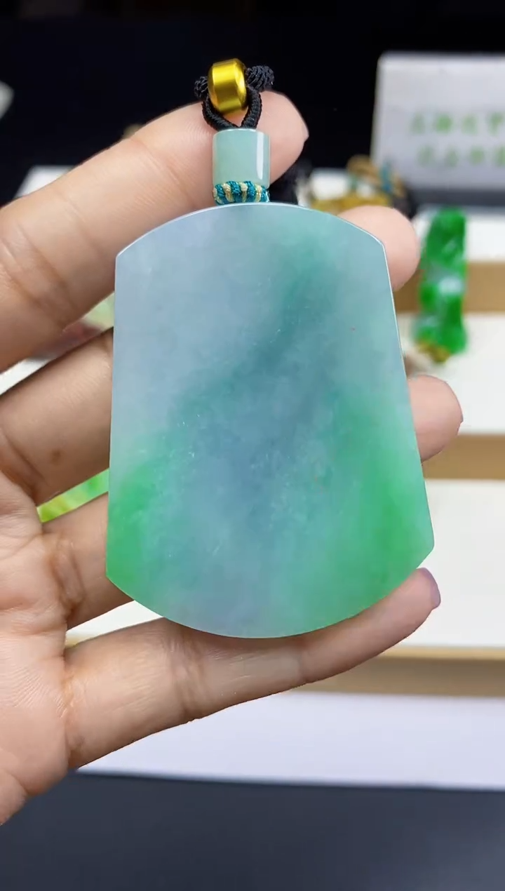 【闪购商品】定制翡翠未镶嵌翡翠A货