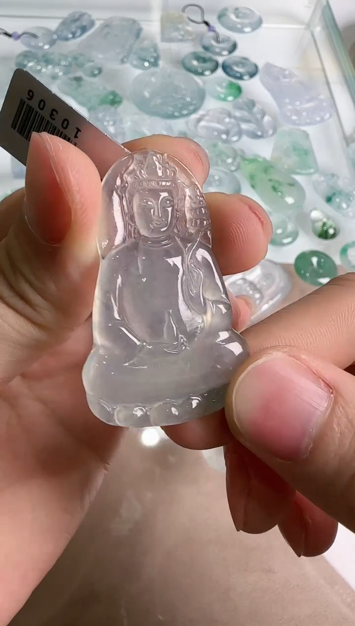 【闪购商品】翡翠吊坠(不含链)未镶嵌··