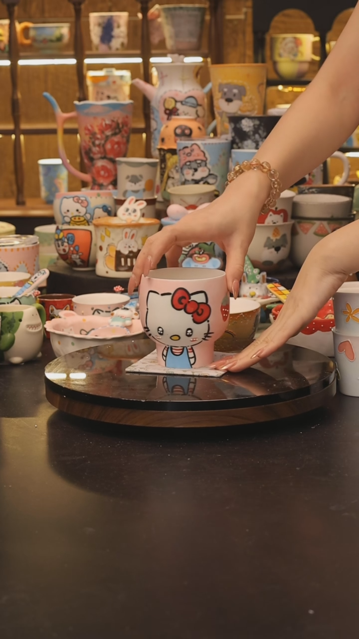 景德镇釉下彩绘设计师款式陶瓷