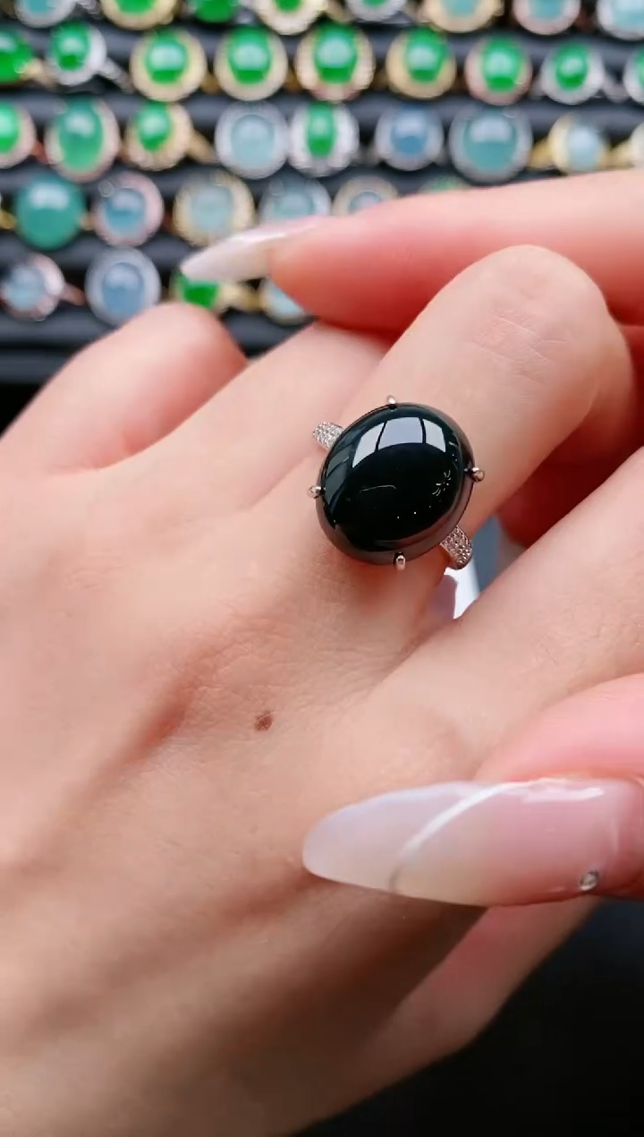 【闪购商品】翡翠戒指银S925镶嵌111111