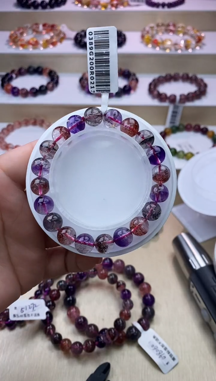 【闪购商品】水晶手链未镶嵌黑加仑超七9m+