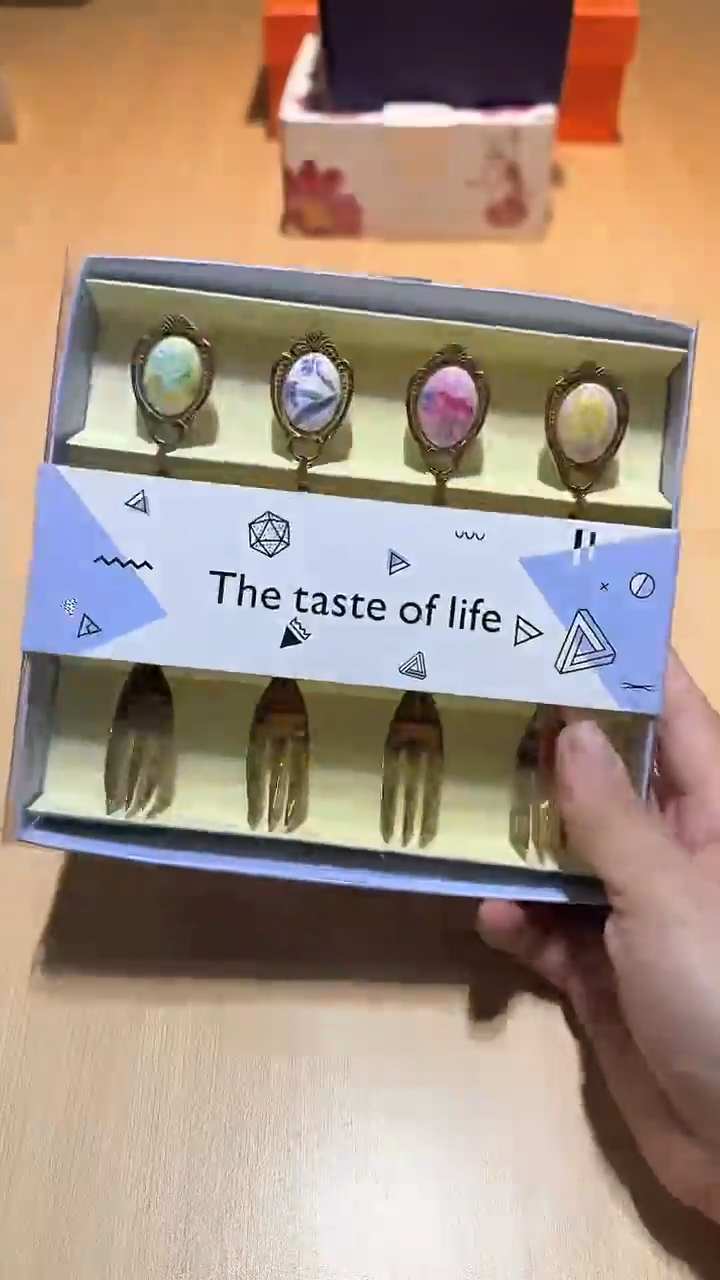 【闪购商品】瓷片锅碗瓢盆一件不剩