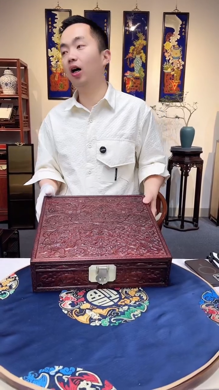 【闪购商品】红酸枝木类成套家具臻宝盒