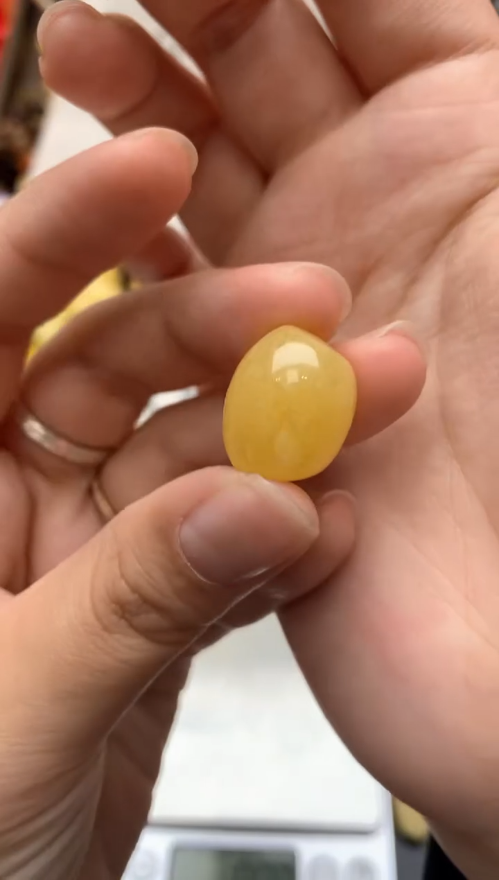 【闪购商品】未镶嵌琥珀珠宝奇石134琥珀蜜蜡花粉有纹小坑介意勿拍