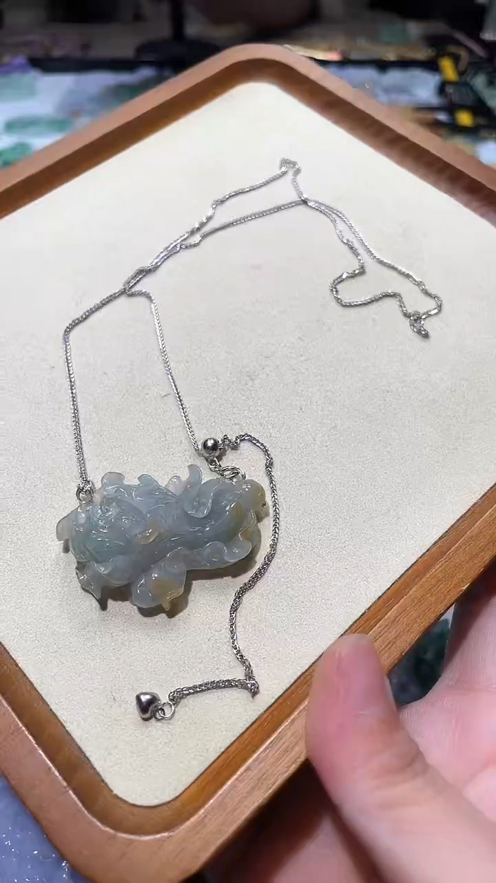 【闪购商品】翡翠颈饰未镶嵌吊坠