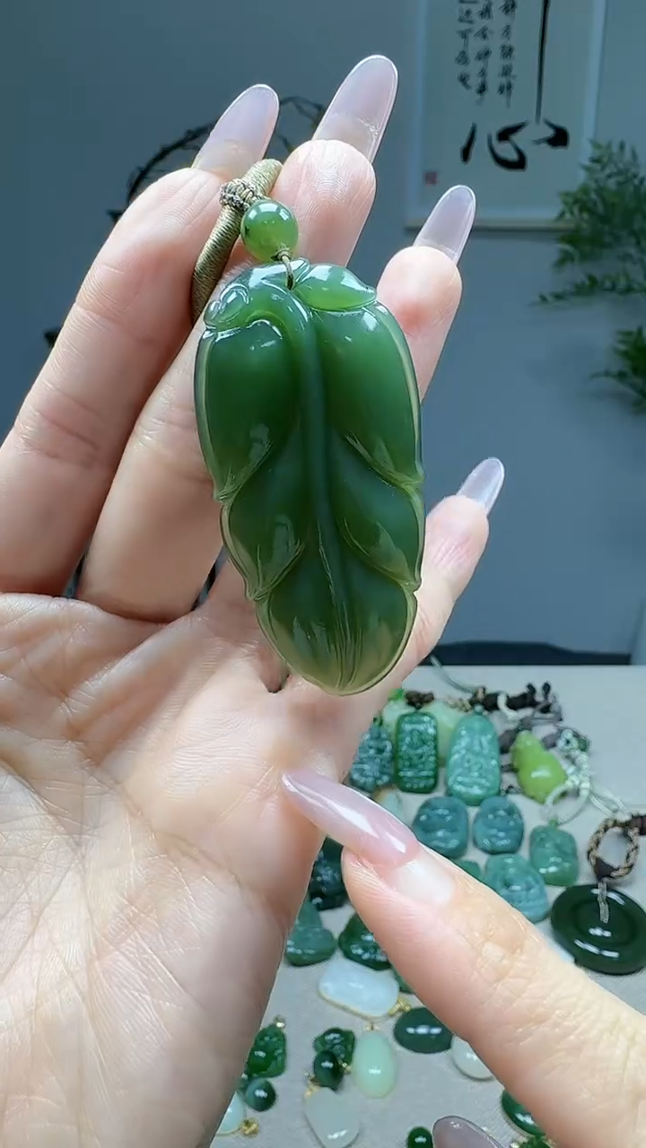 未镶嵌和田玉挂件1