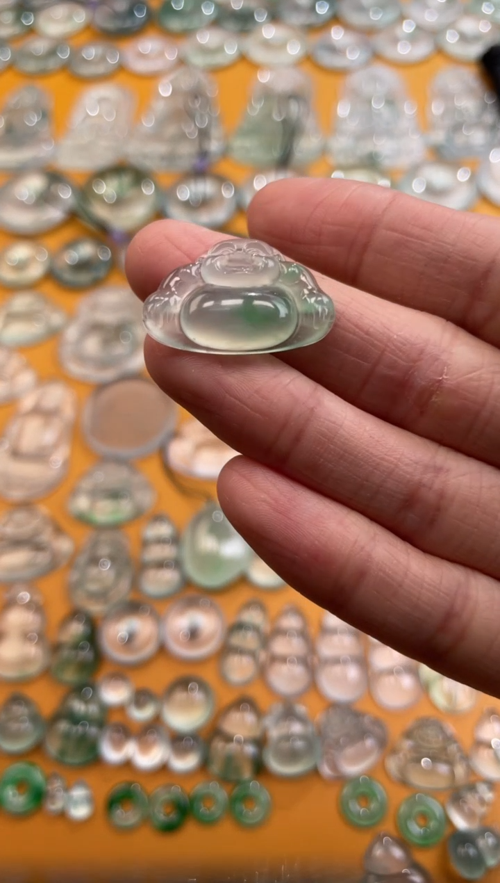 【闪购商品】翡翠吊坠(不含链)未镶嵌佛公吊坠