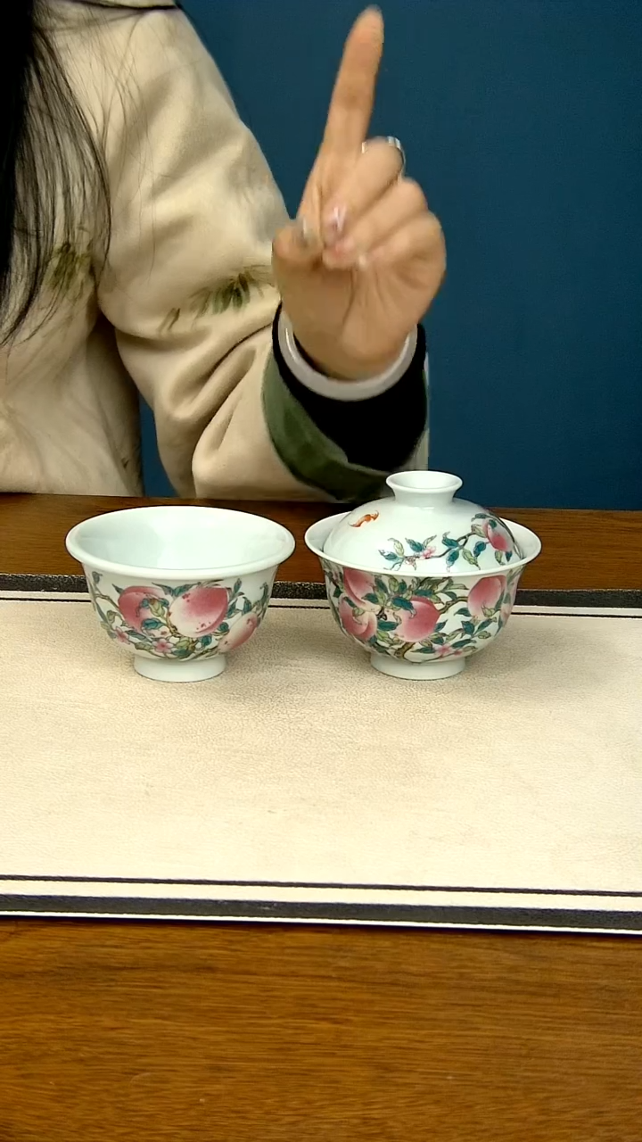 【闪购商品】桃子两件套--------大压