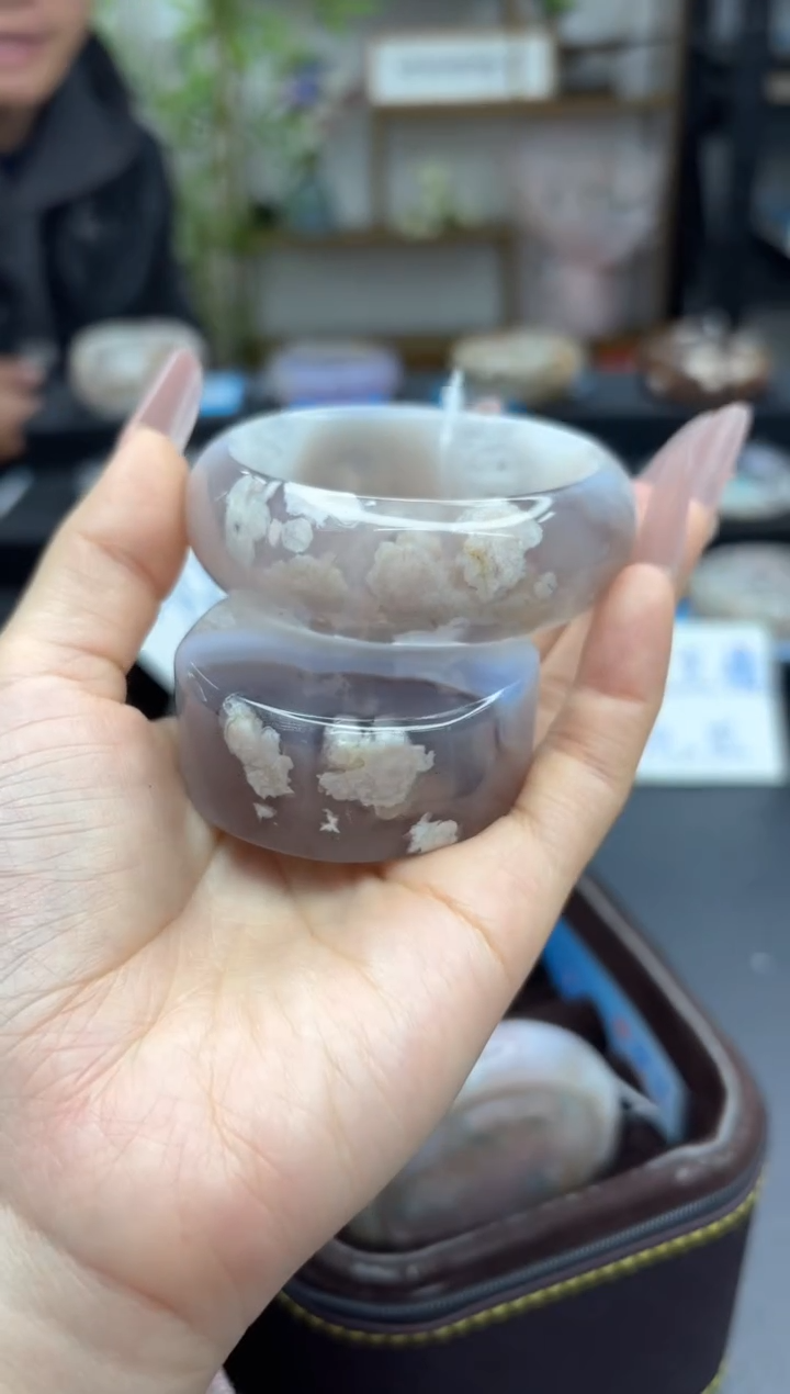 【闪购商品】石英质玉手镯未镶嵌C74(55圈赠送镯心)