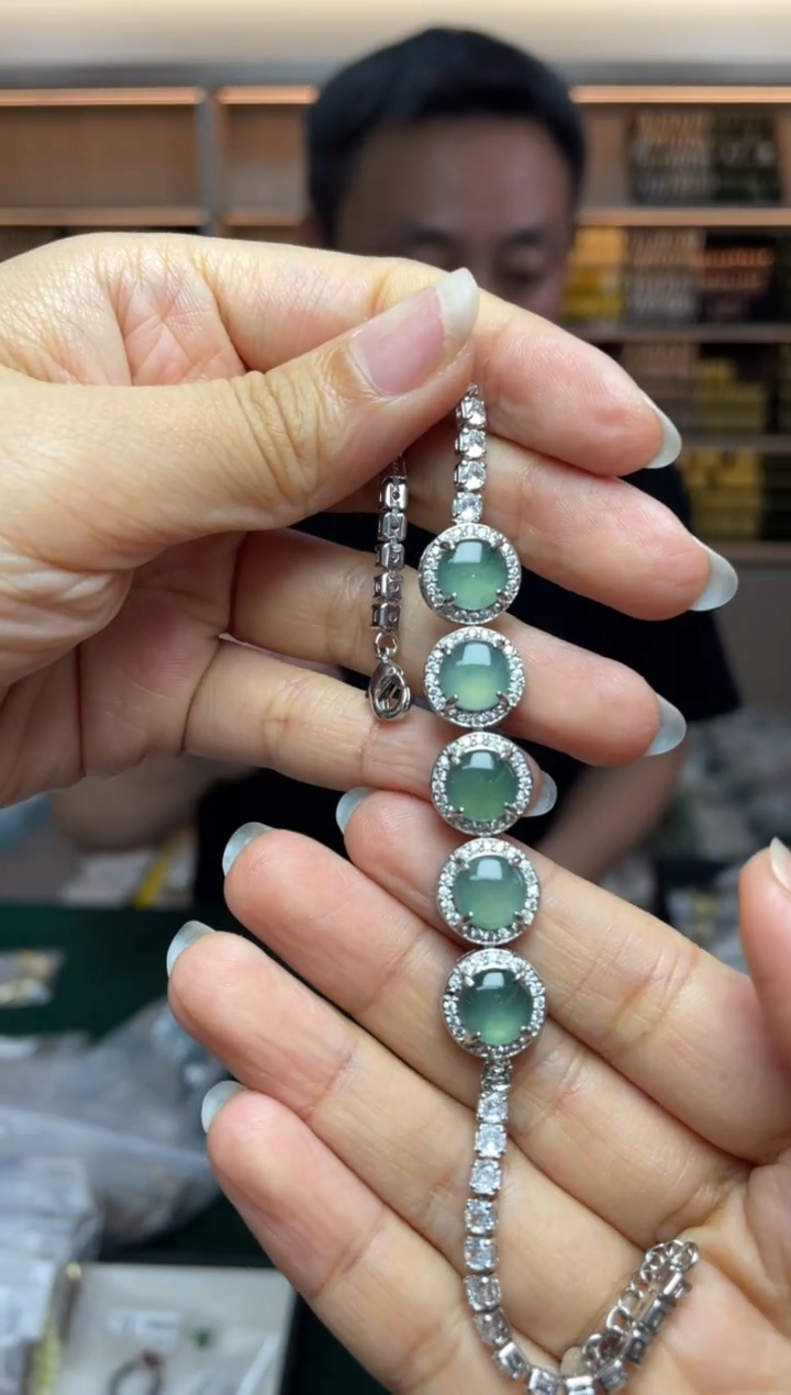 未镶嵌手链翡翠多样性发一件