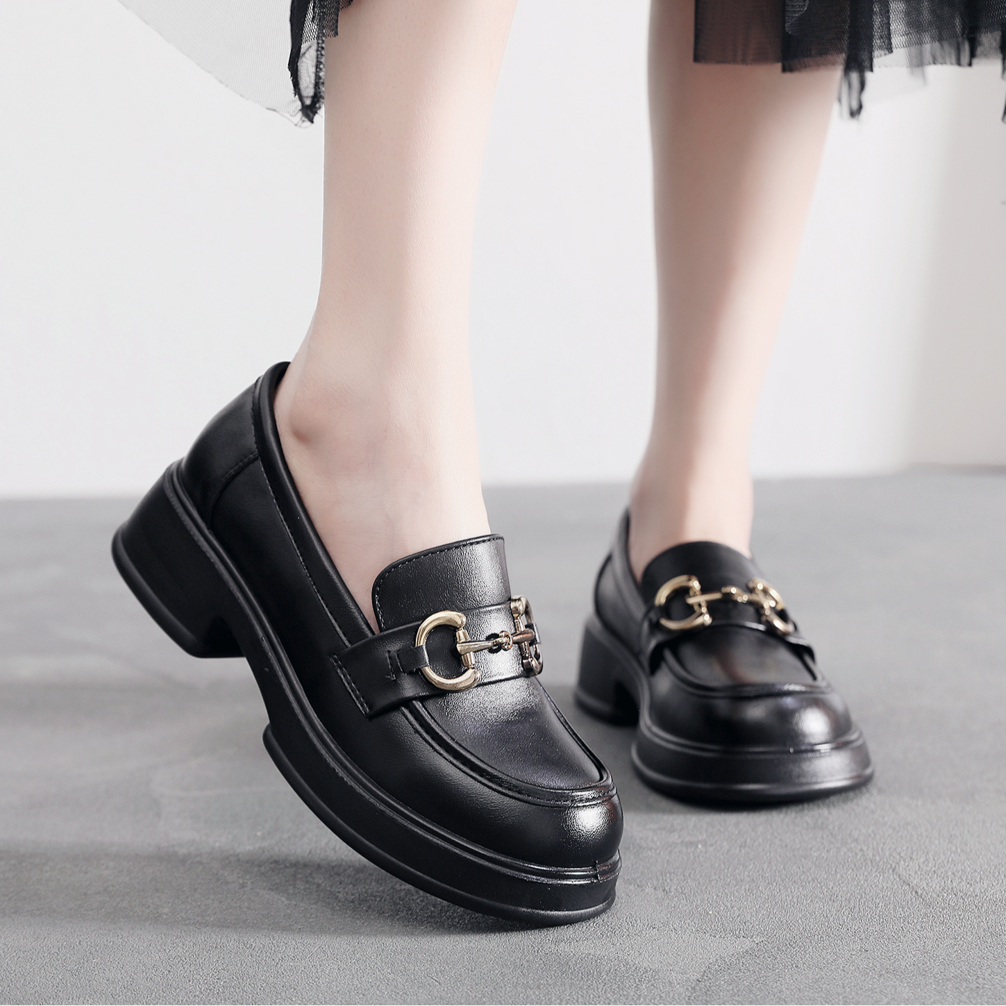 小皮鞋女厚底松糕透气乐福鞋英伦2025冬季黑色圆头软皮单鞋8396