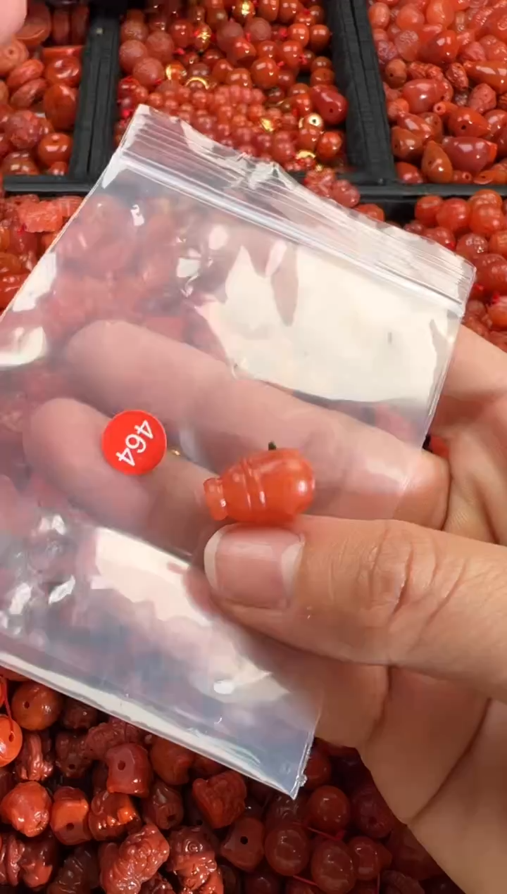 【闪购商品】南红玛瑙颈饰未镶嵌1