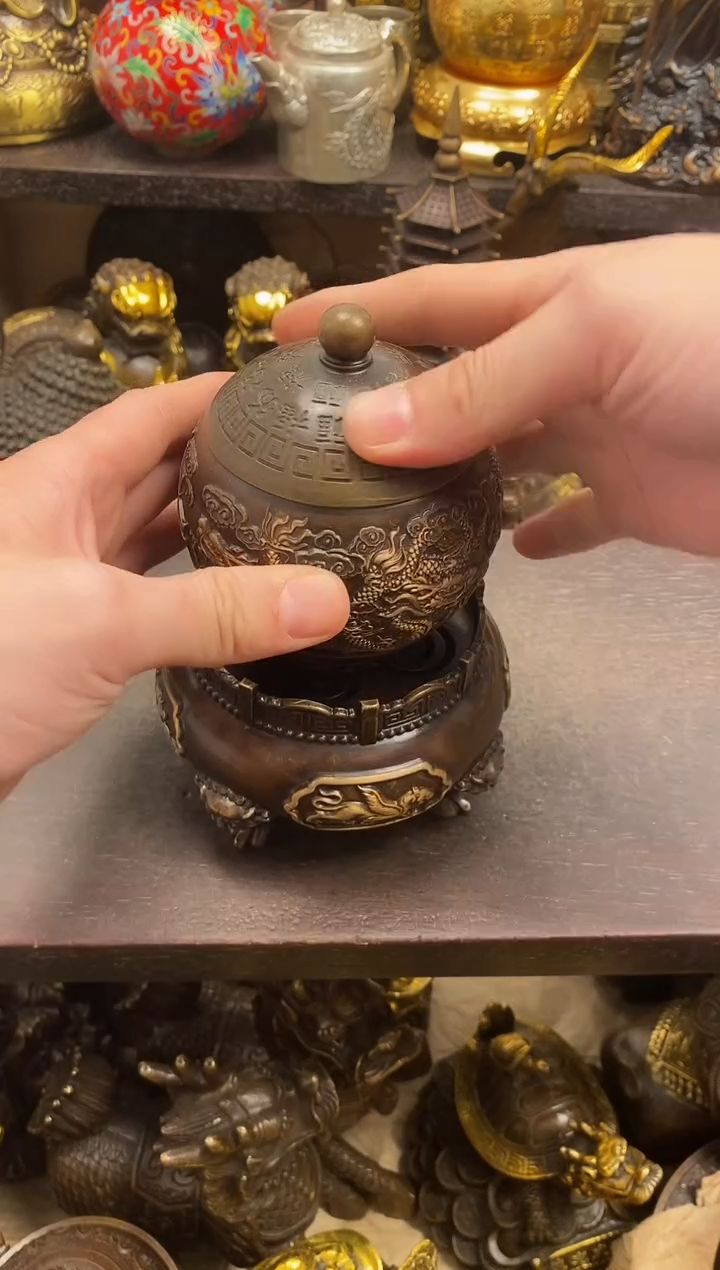Y****n案台摆件 物品摆件