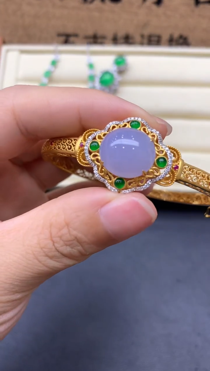 【闪购商品】翡翠手镯18K金镶嵌514-中国好珍宝