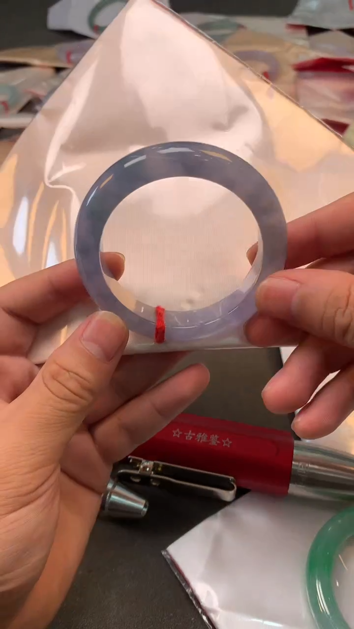 【闪购商品】翡翠手镯未镶嵌手镯