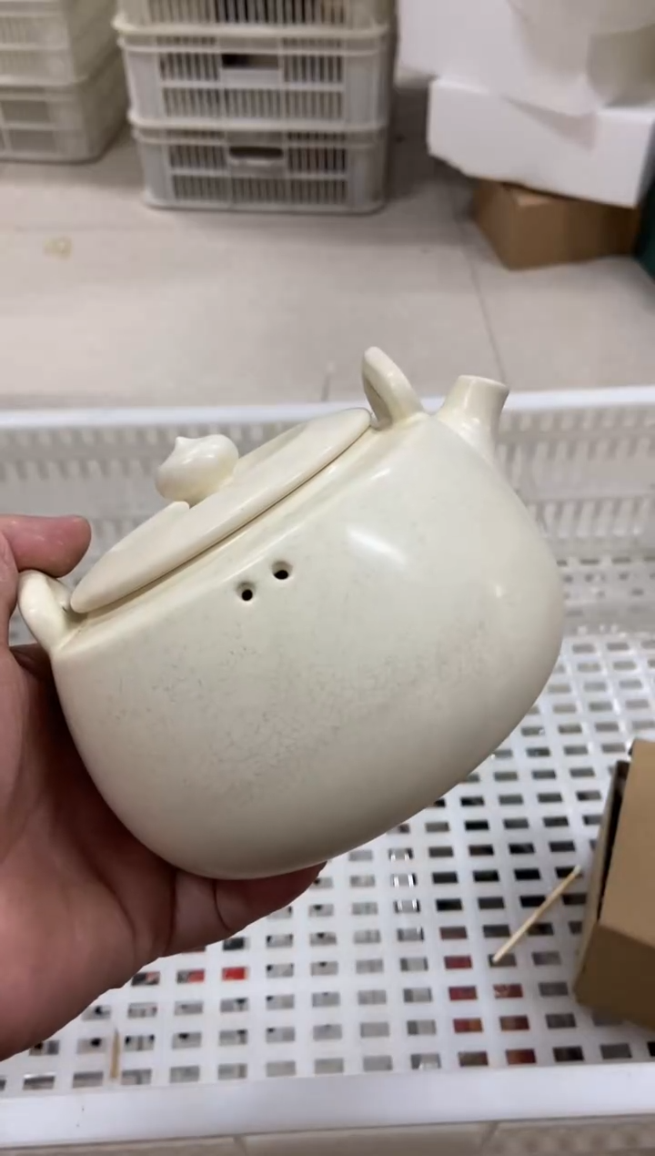 无运费险有瑕疵的摄影的产品有使用过的痕迹有点脏介意勿拍