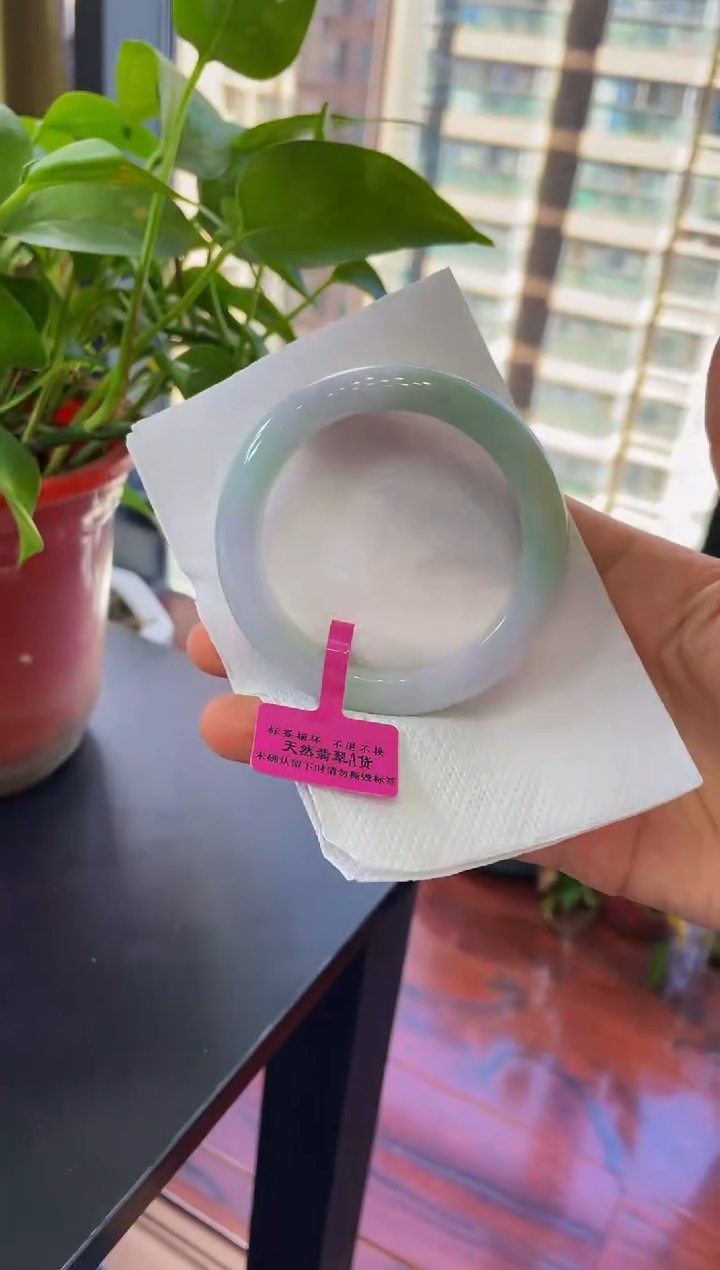 翡翠手镯未镶嵌212手镯56.5