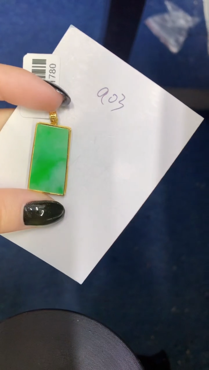 【闪购商品】翡翠颈饰18K金镶嵌00000000000