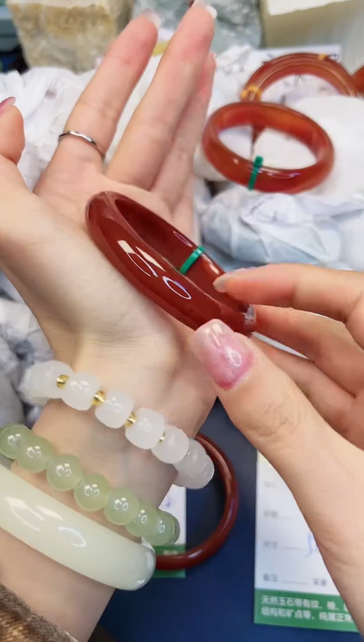 【闪购商品】石英质玉手镯未镶嵌23