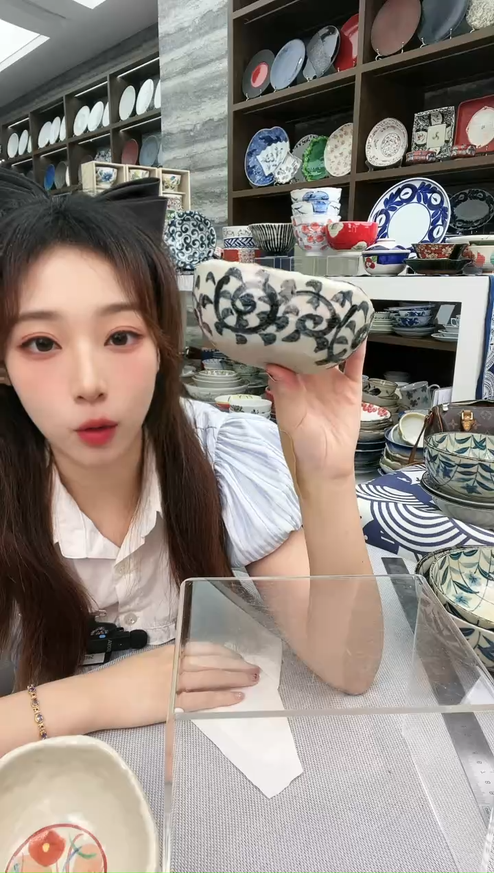 陶唐草椭圆小钵13cm*11cm