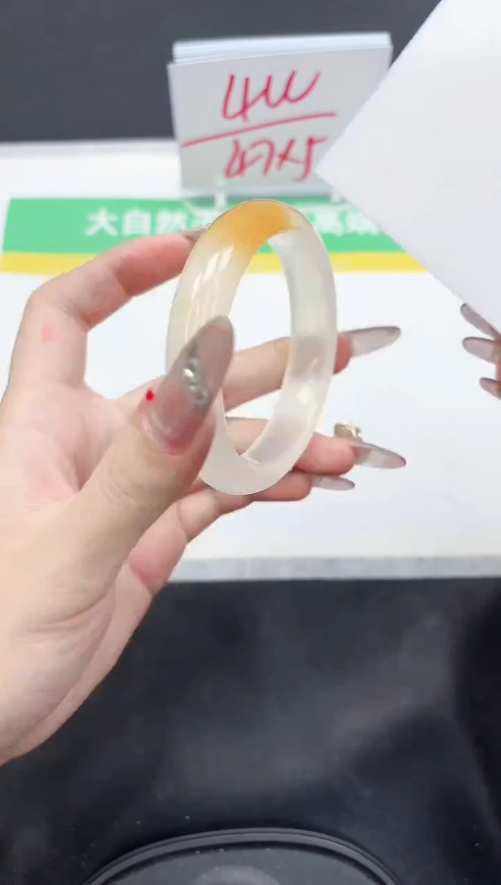 【闪购商品】石英质玉手镯未镶嵌427-55.4