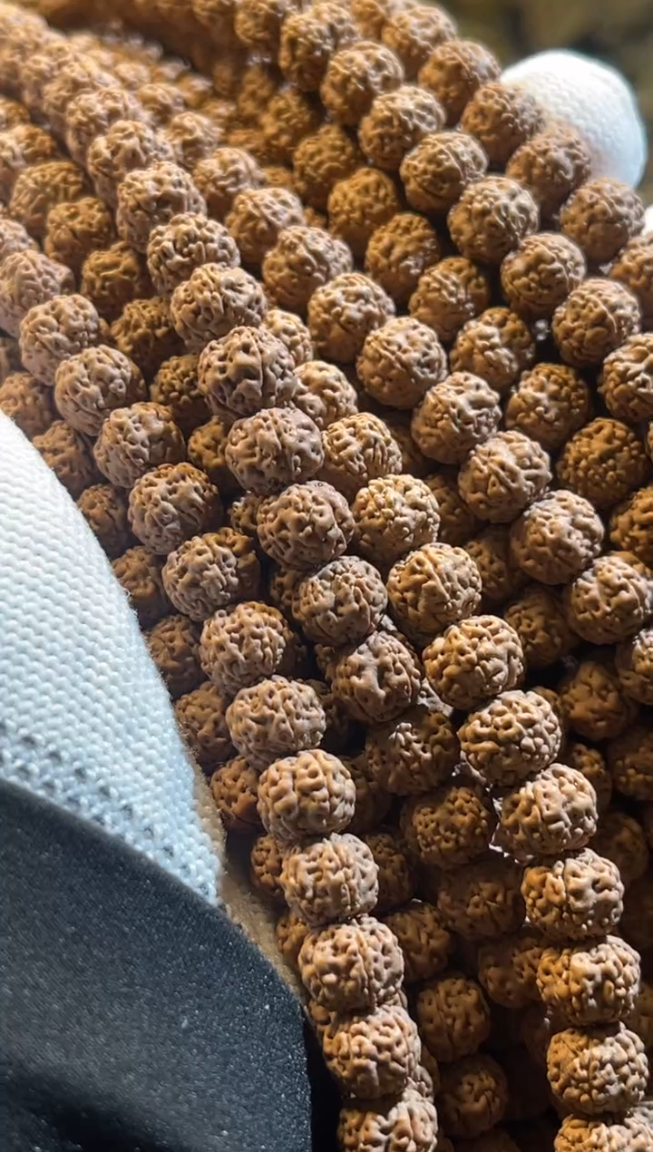 【闪购商品】金刚菩提吊坠5S级老树梅花脖挂9＋【拒绝差评】