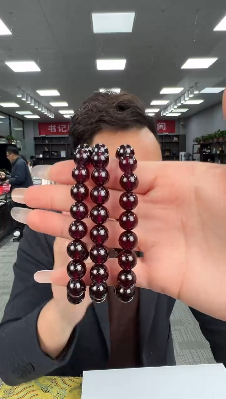 【闪购商品】石榴石手链未镶嵌B87 XL3031约10mm多样性发一