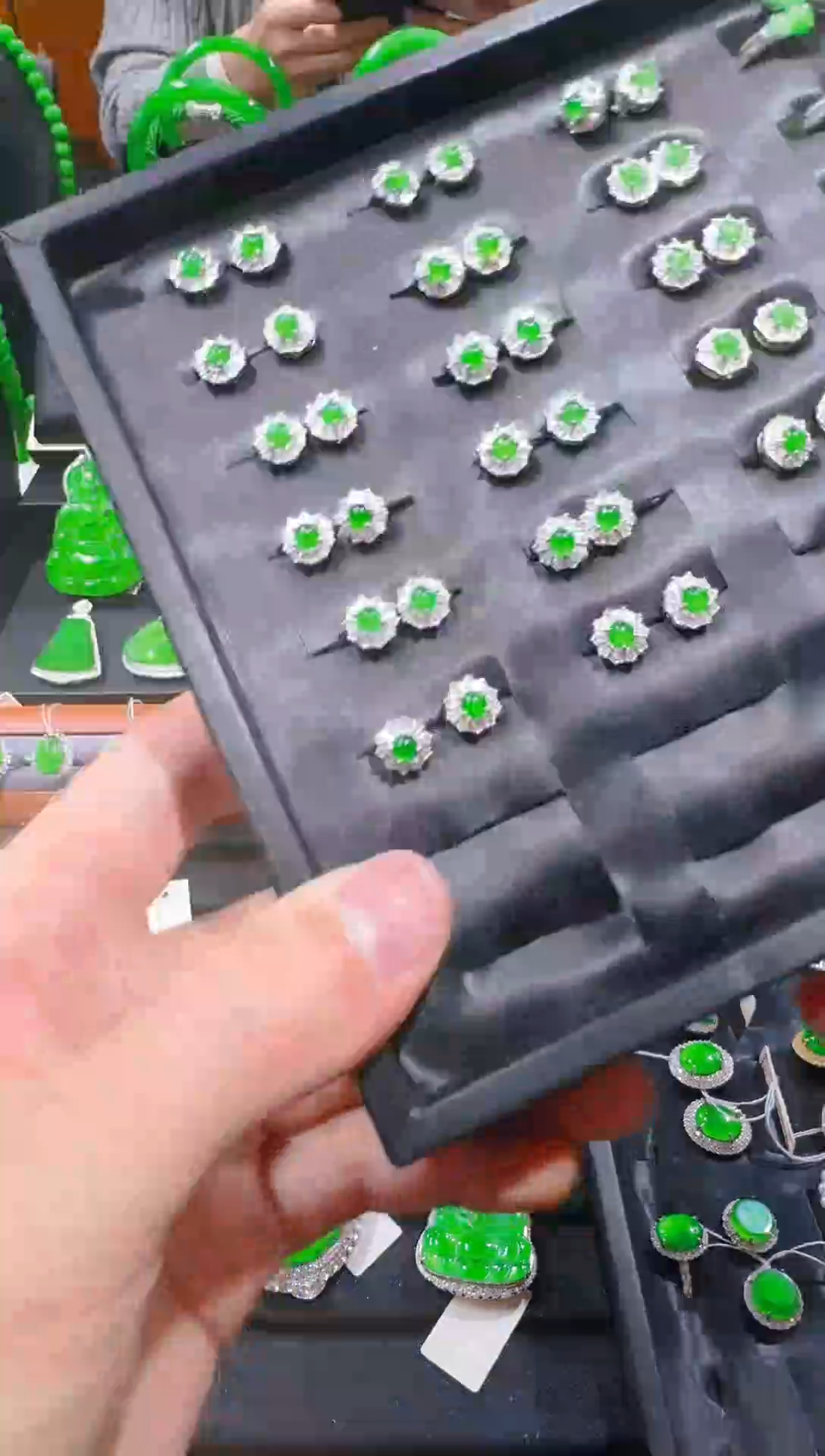 【闪购商品】翡翠耳饰未镶嵌天然A货翡翠+发其一