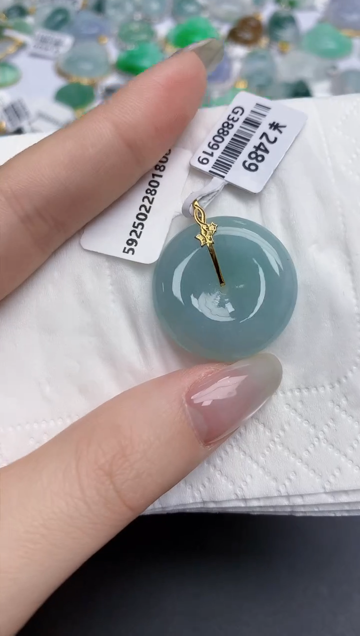 【闪购商品】翡翠颈饰18K金镶嵌天然缅甸翡翠A货