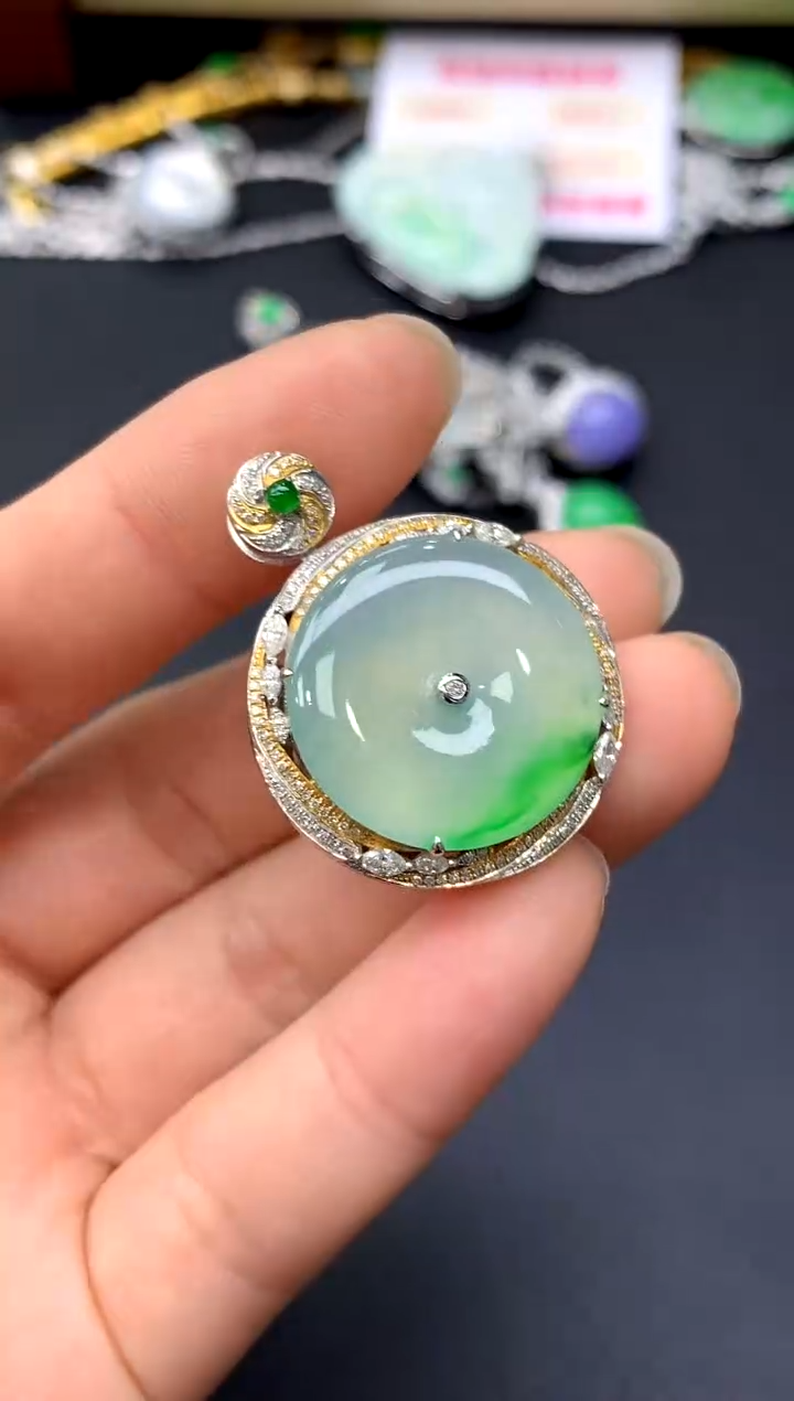 颈饰18K金镶嵌翡翠419-中国好珍宝