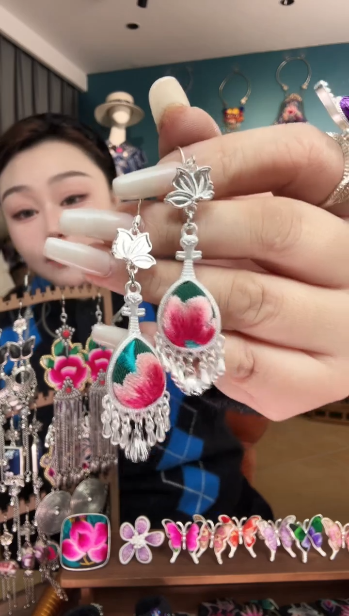 刺绣纯手工民族风刺绣耳环