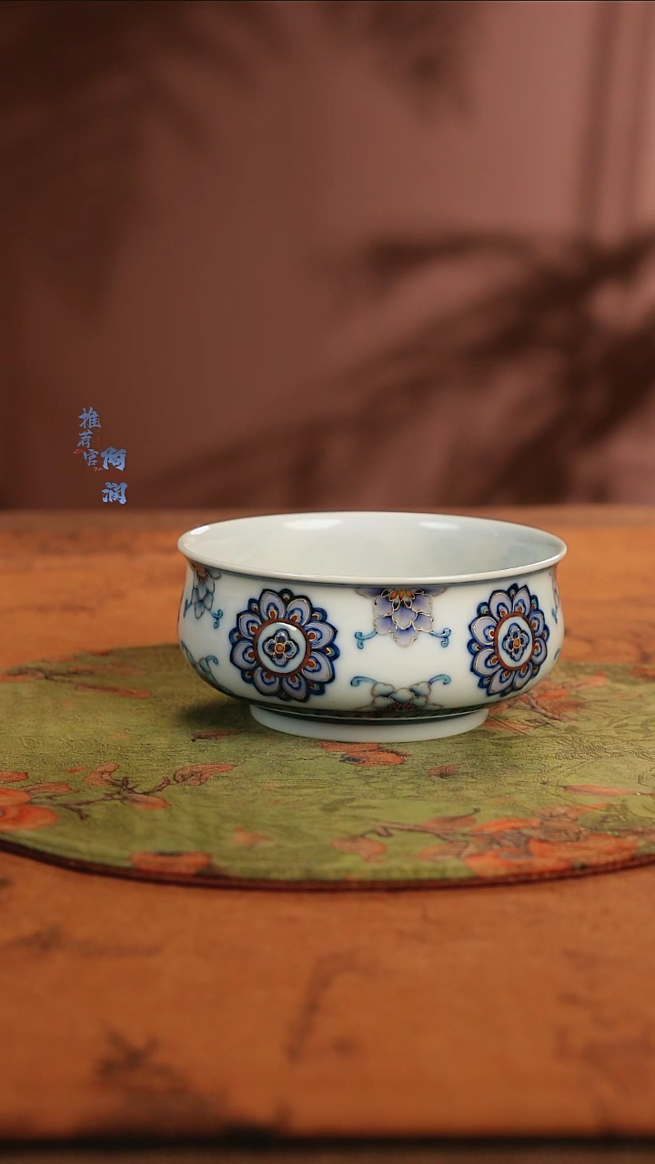 【闪购商品】柴窑斗彩玗琪轩宝相