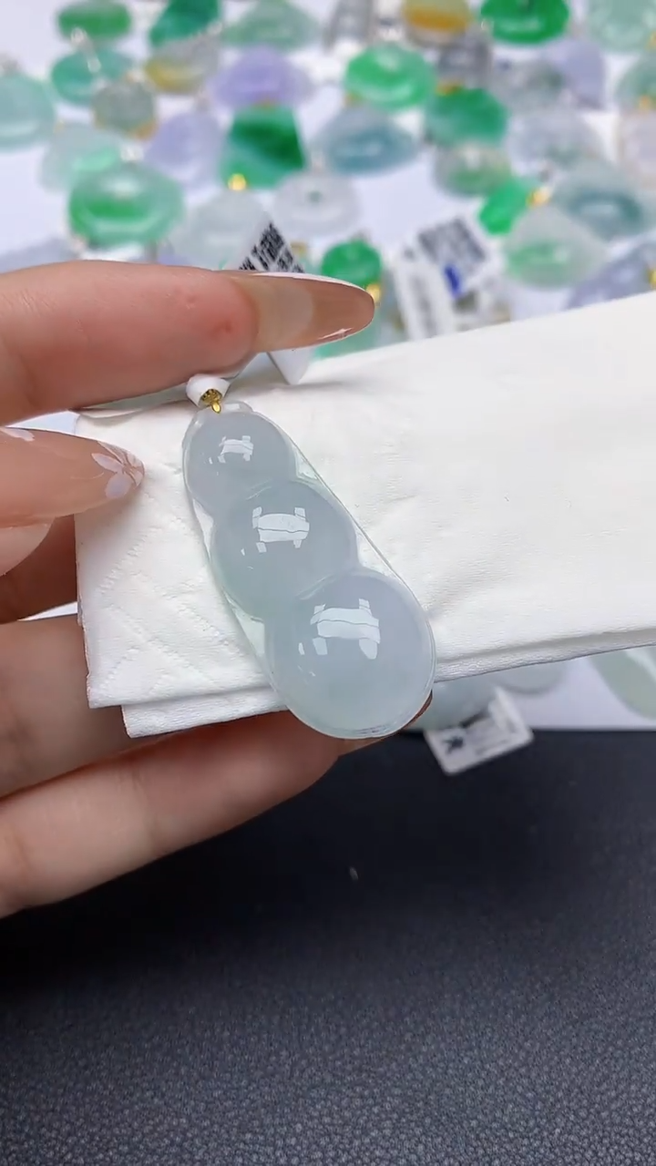 颈饰18K金镶嵌翡翠a货假一赔三支持复检百元上9元证书费自理