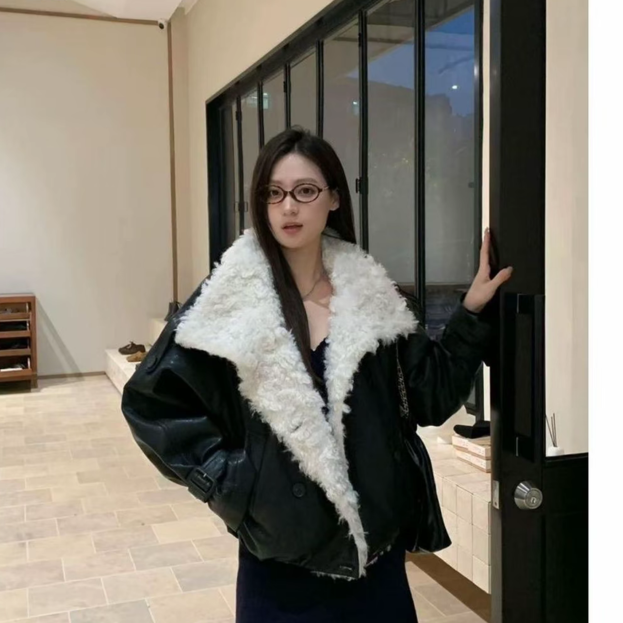 秋季夹克冬季女士皮夹克毛领翻领长袖百搭拼接皮衣