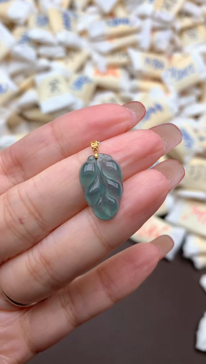 【闪购商品】翡翠挂件18K金镶嵌     一