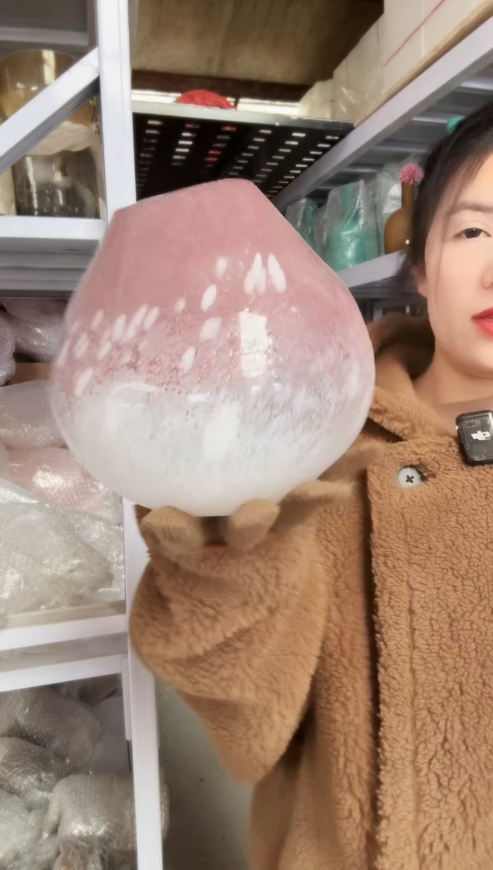 552直播玻璃花瓶