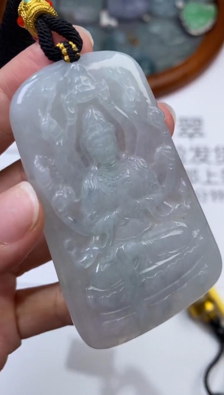 未镶嵌挂件翡翠304220      多人